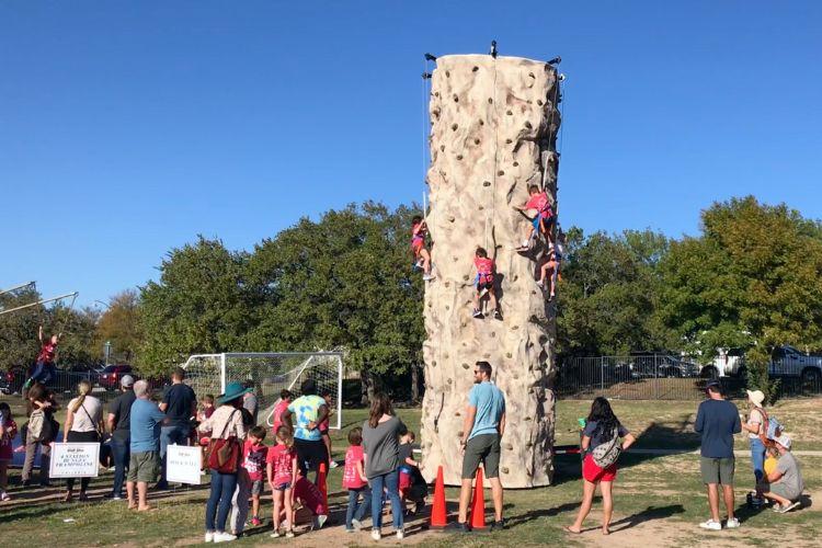 Climbing Walls3
